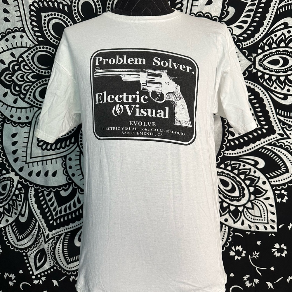 Electric Visual White Graphic T-Shirt